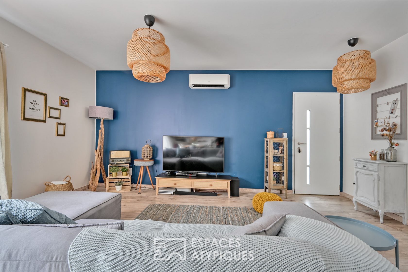 T4 wooden house