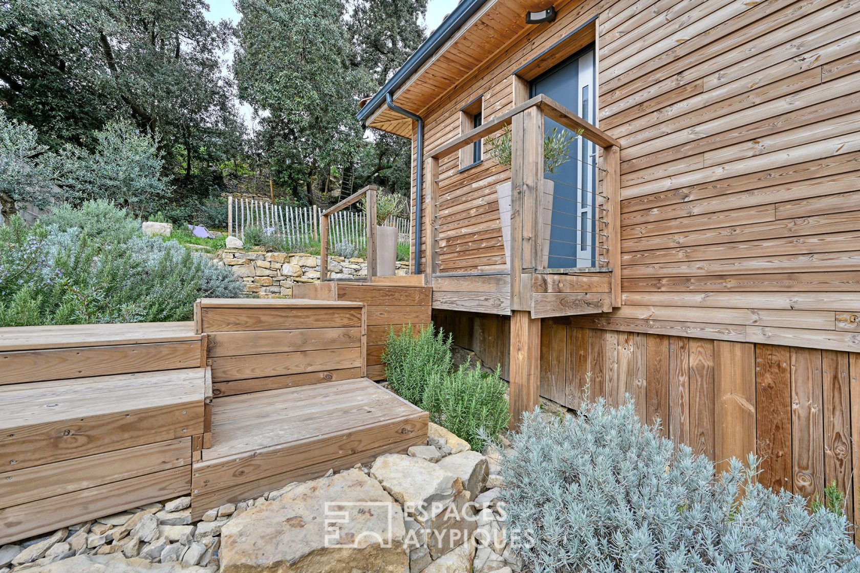T4 wooden house