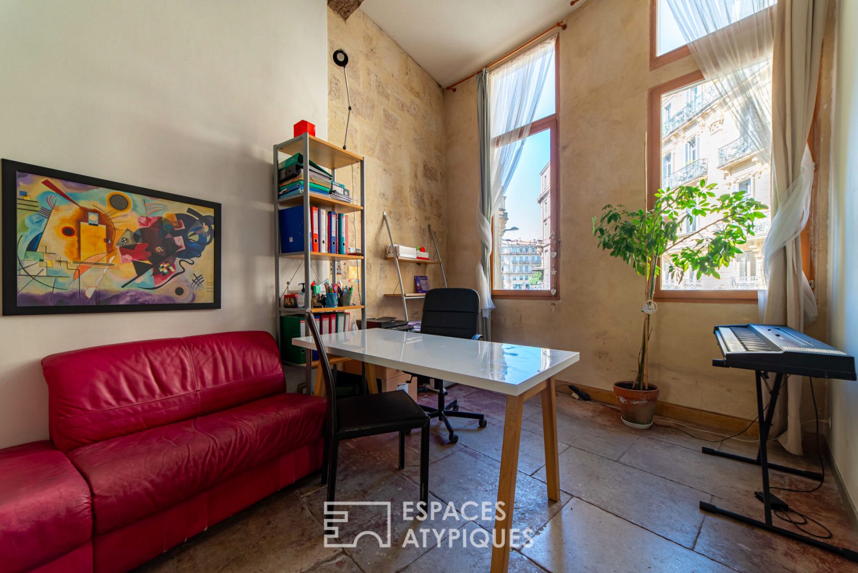 In the heart of the escutcheon: charming apartment