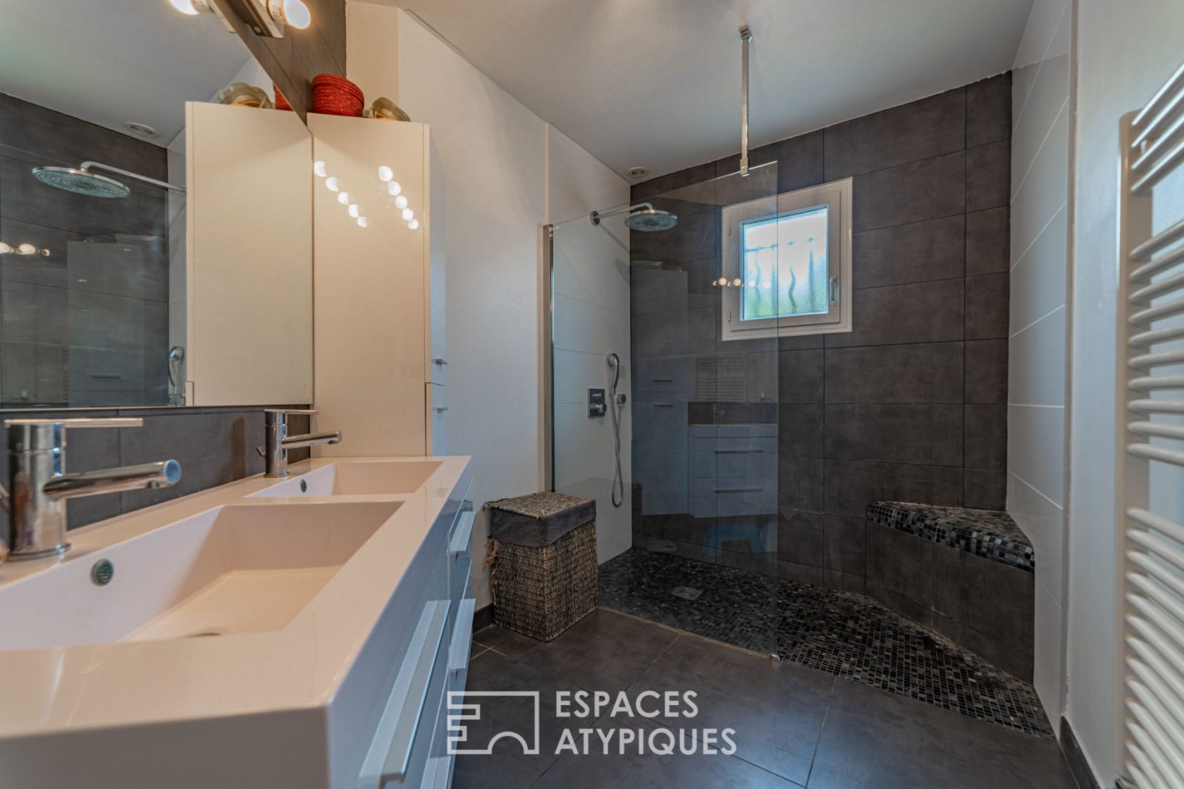 Confortable villa avec piscine