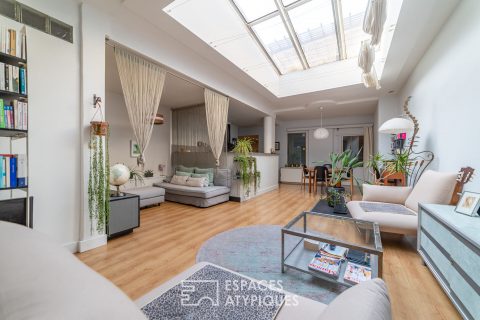 Loft-style townhouse with rooftop