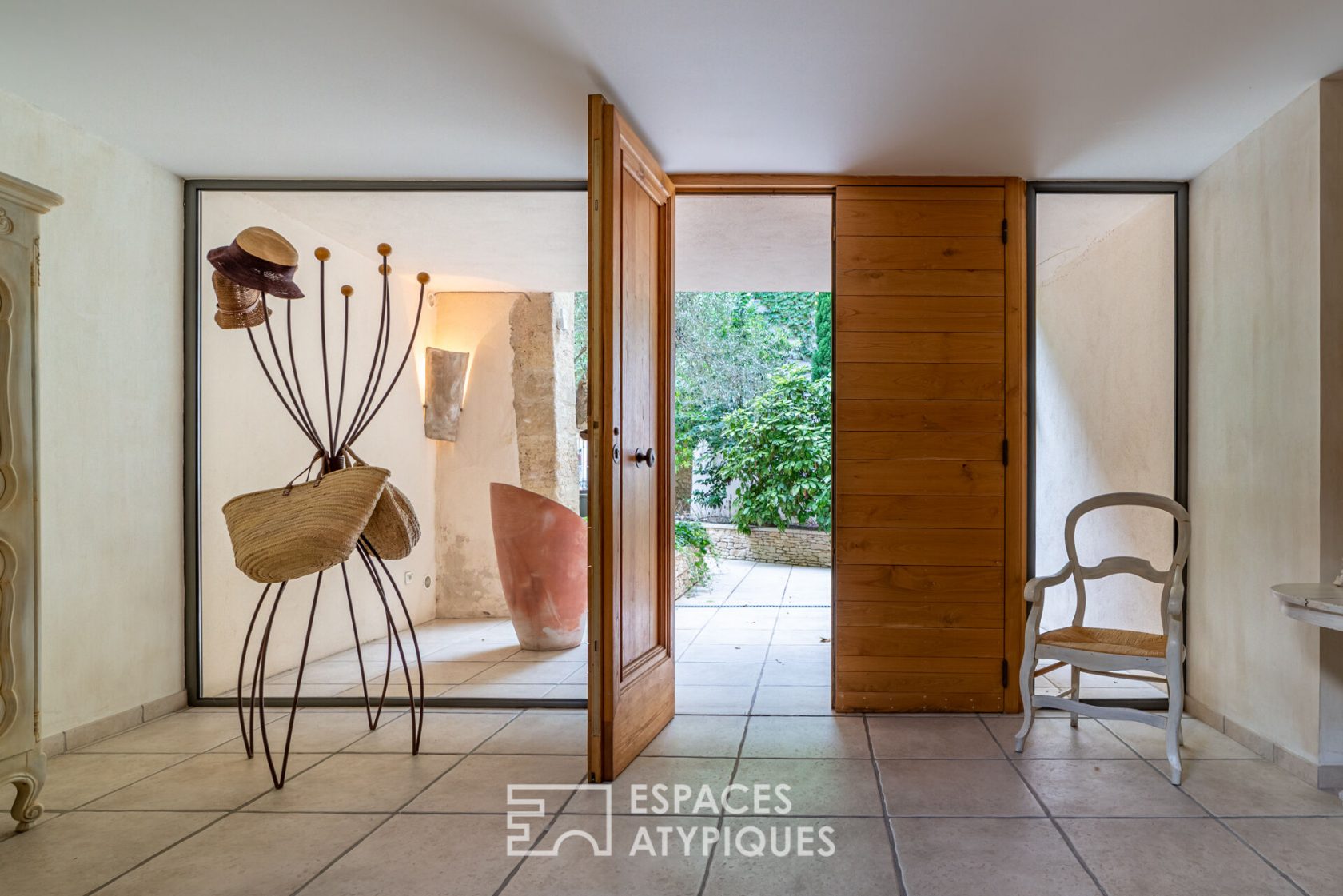 Magnificent renovation of a charming residence