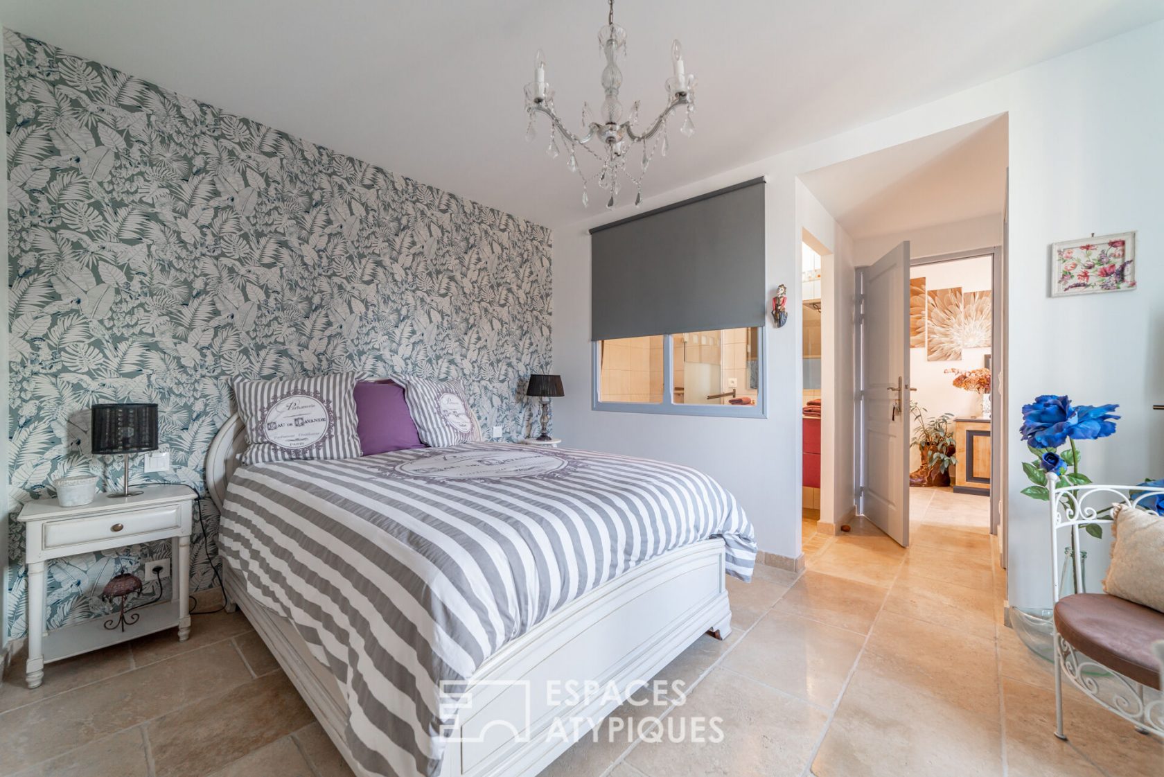 Renovation of an old house with panoramic view