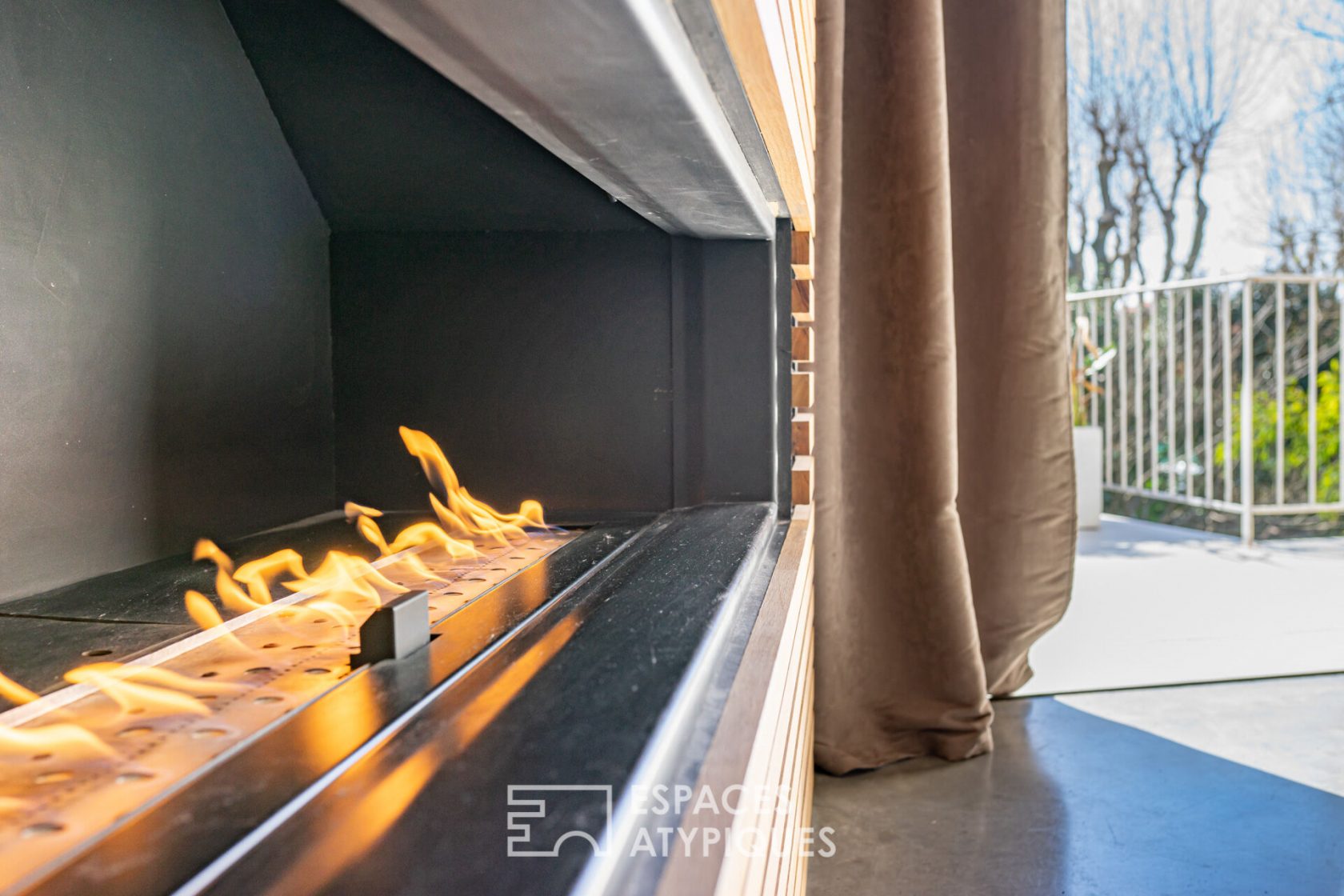 Magnificent contemporary renovation in the heart of the city