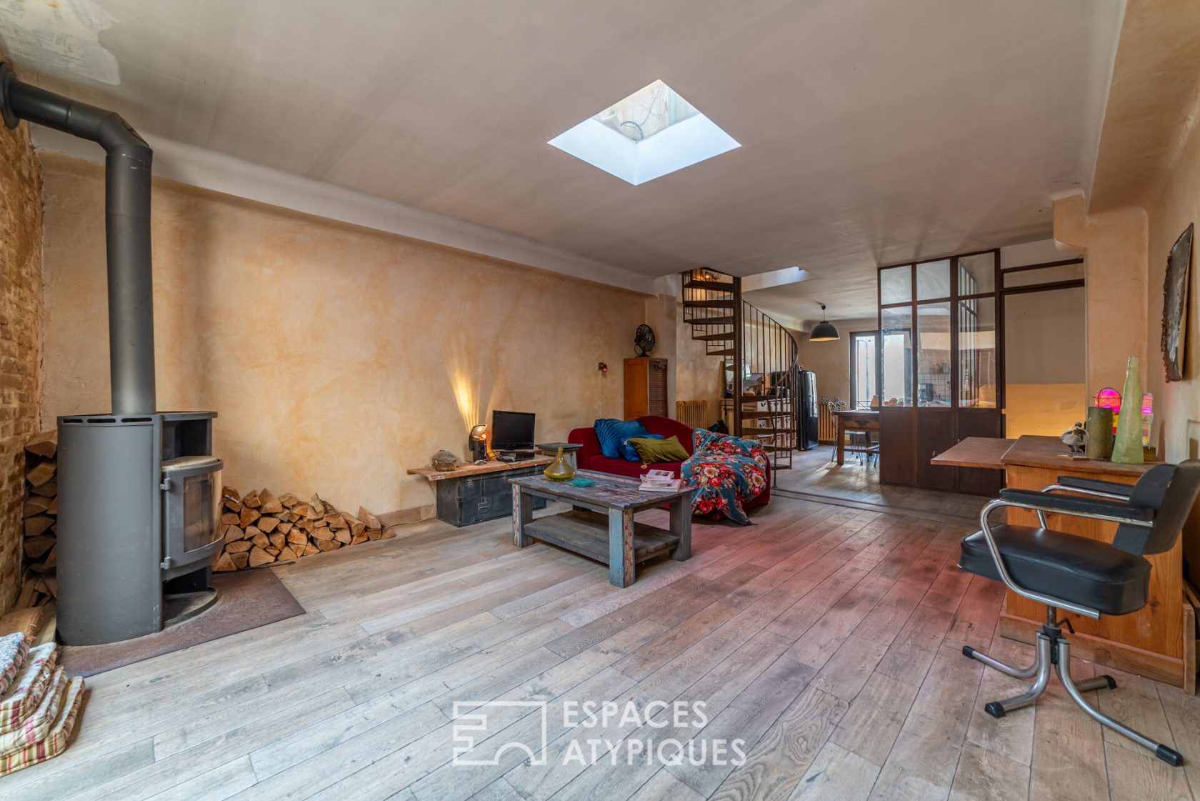 Atelier d’artiste en duplex et terrasse