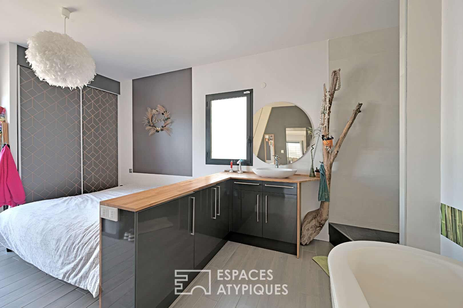 Une villa entre ciel et garrigue à Juvignac