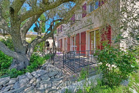 Maison de charme, au calme, entourée de vignes