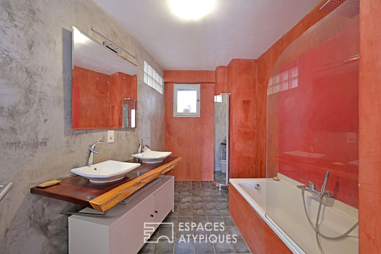 Photographer’s house with its intimate patio