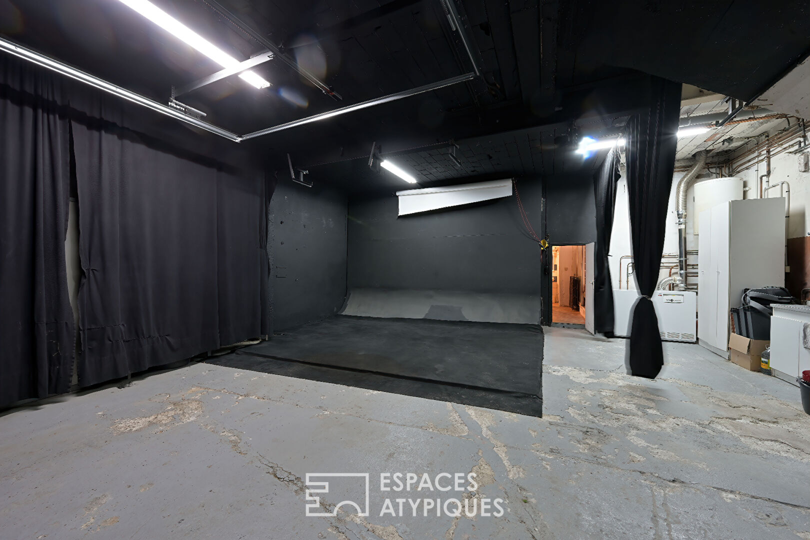 Photographer’s house with its intimate patio