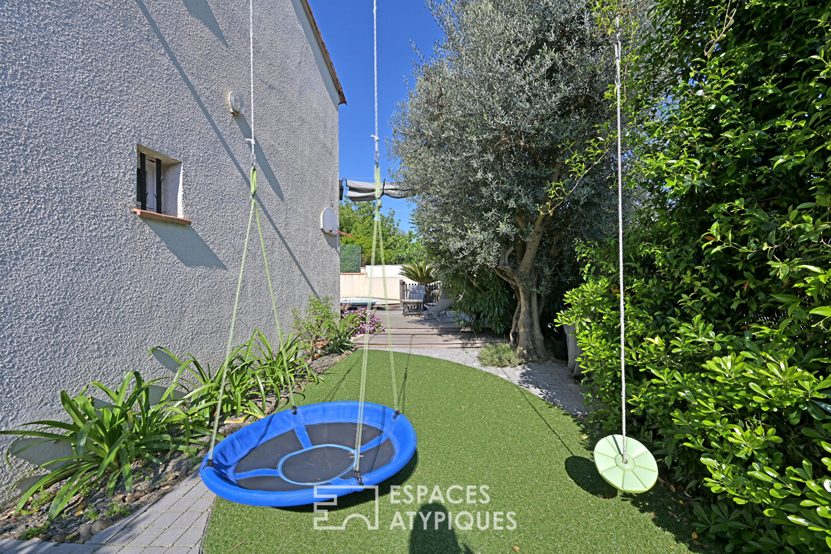 Villa avec piscine dans le quartier Croix d’Argent