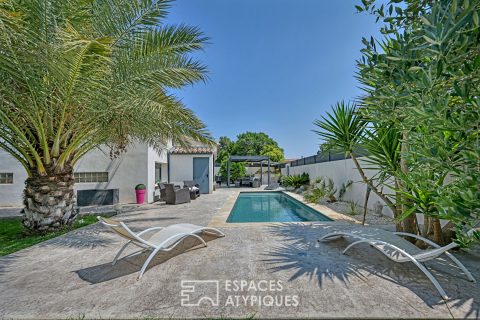 Between town and nature, a contemporary house with a view of the horses in Lattes