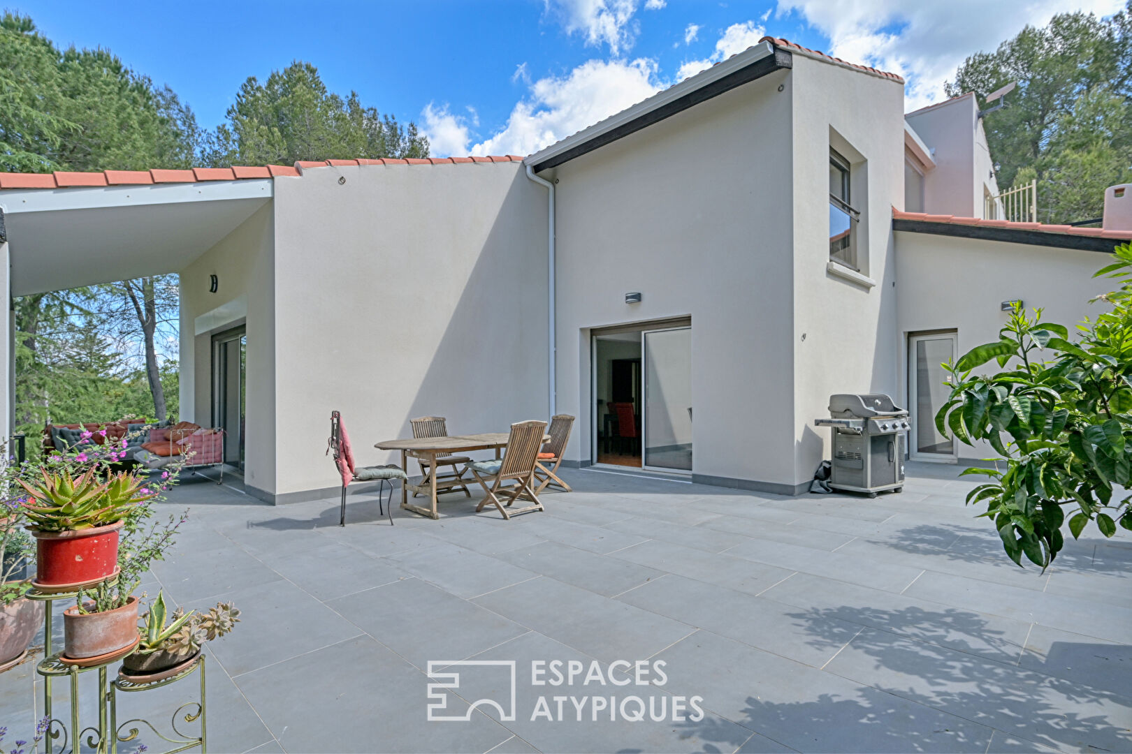 Maison de caractère au coeur d’un écrin boisé