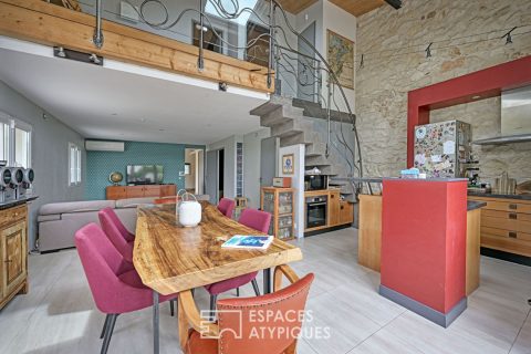 Maison de charme avec piscine et jardin, au coeur du village