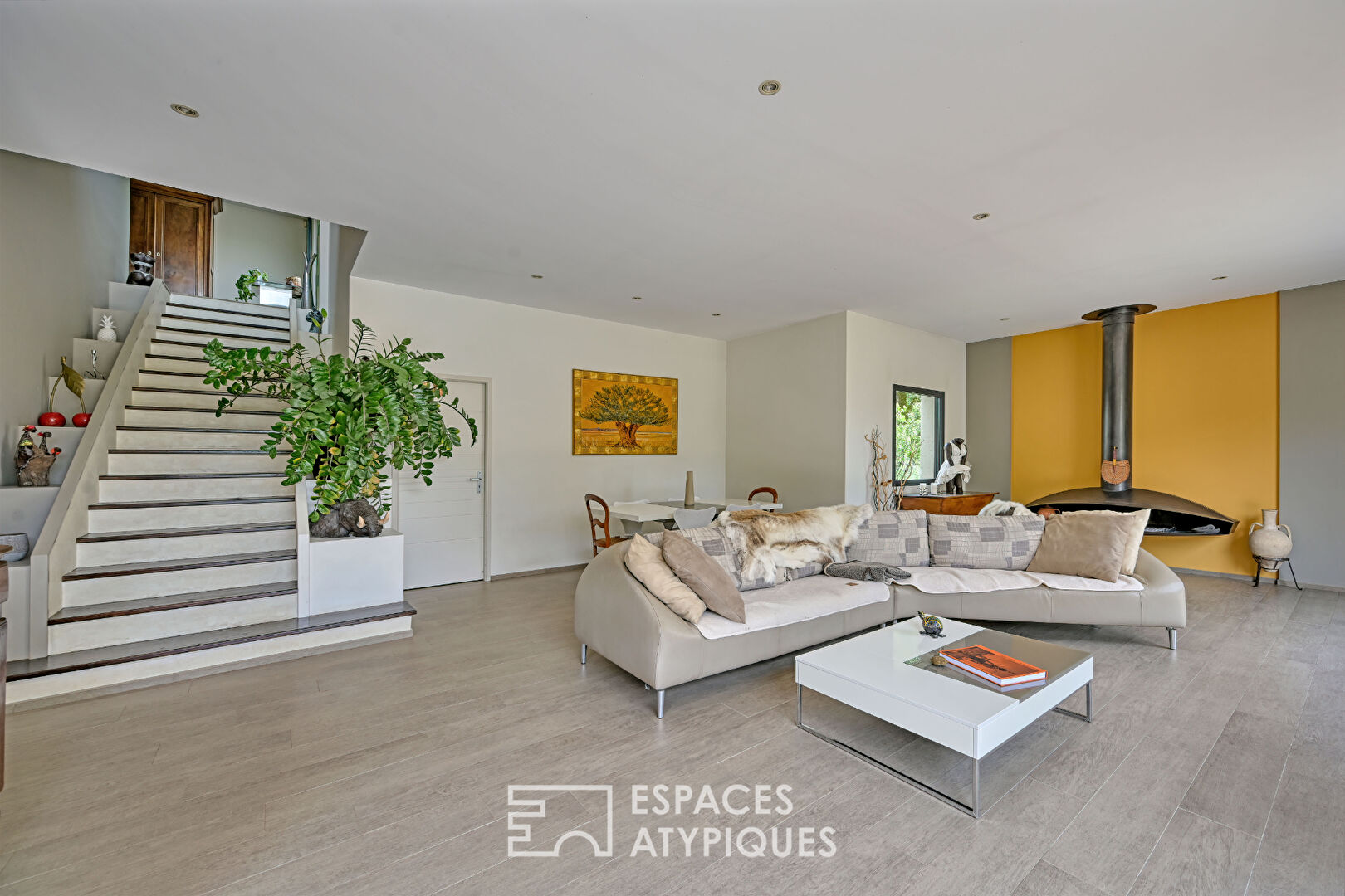 Villa contemporaine d’exception dans un écrin confidentiel à Saint-Clément-de-Rivière