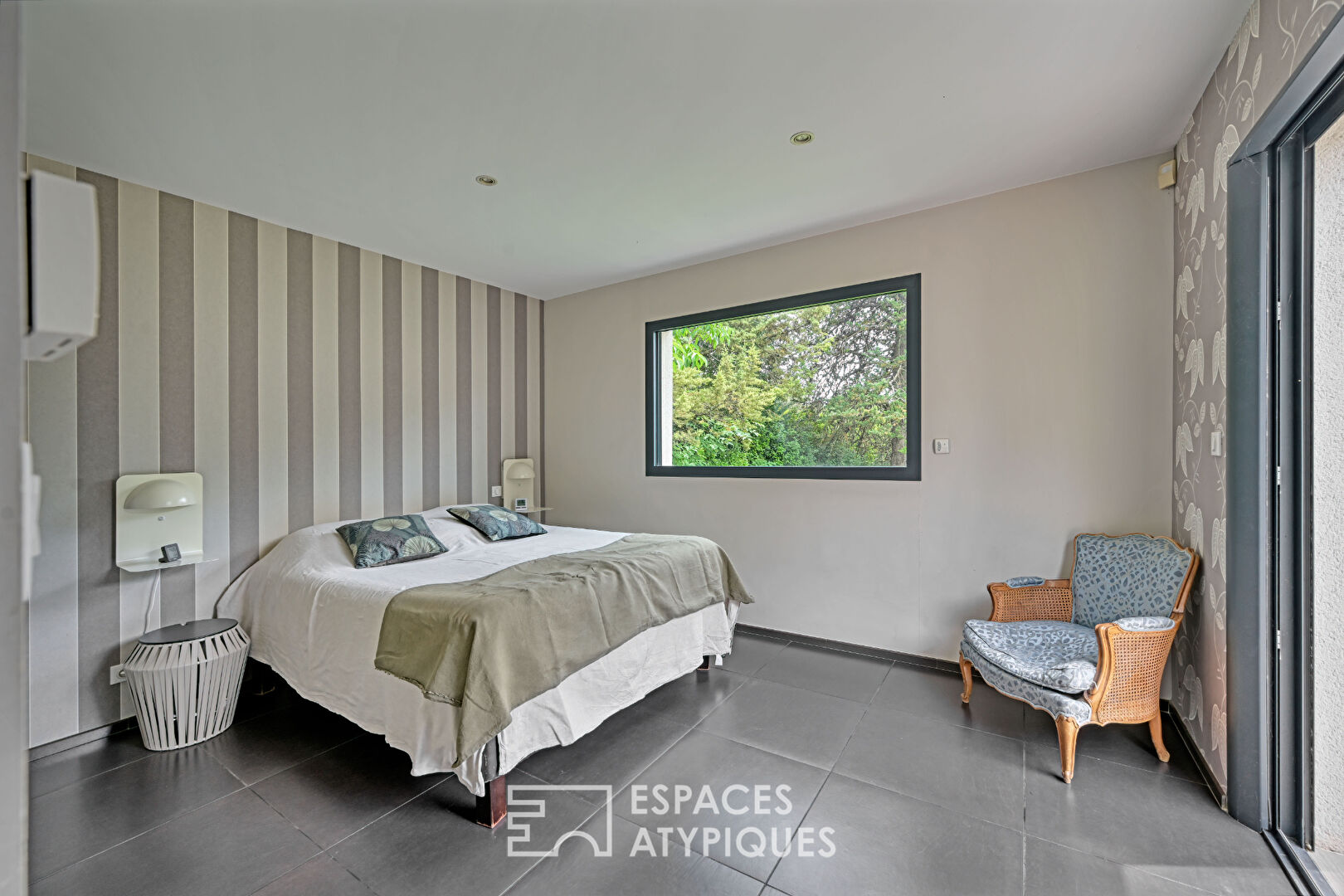 Villa contemporaine d’exception dans un écrin confidentiel à Saint-Clément-de-Rivière