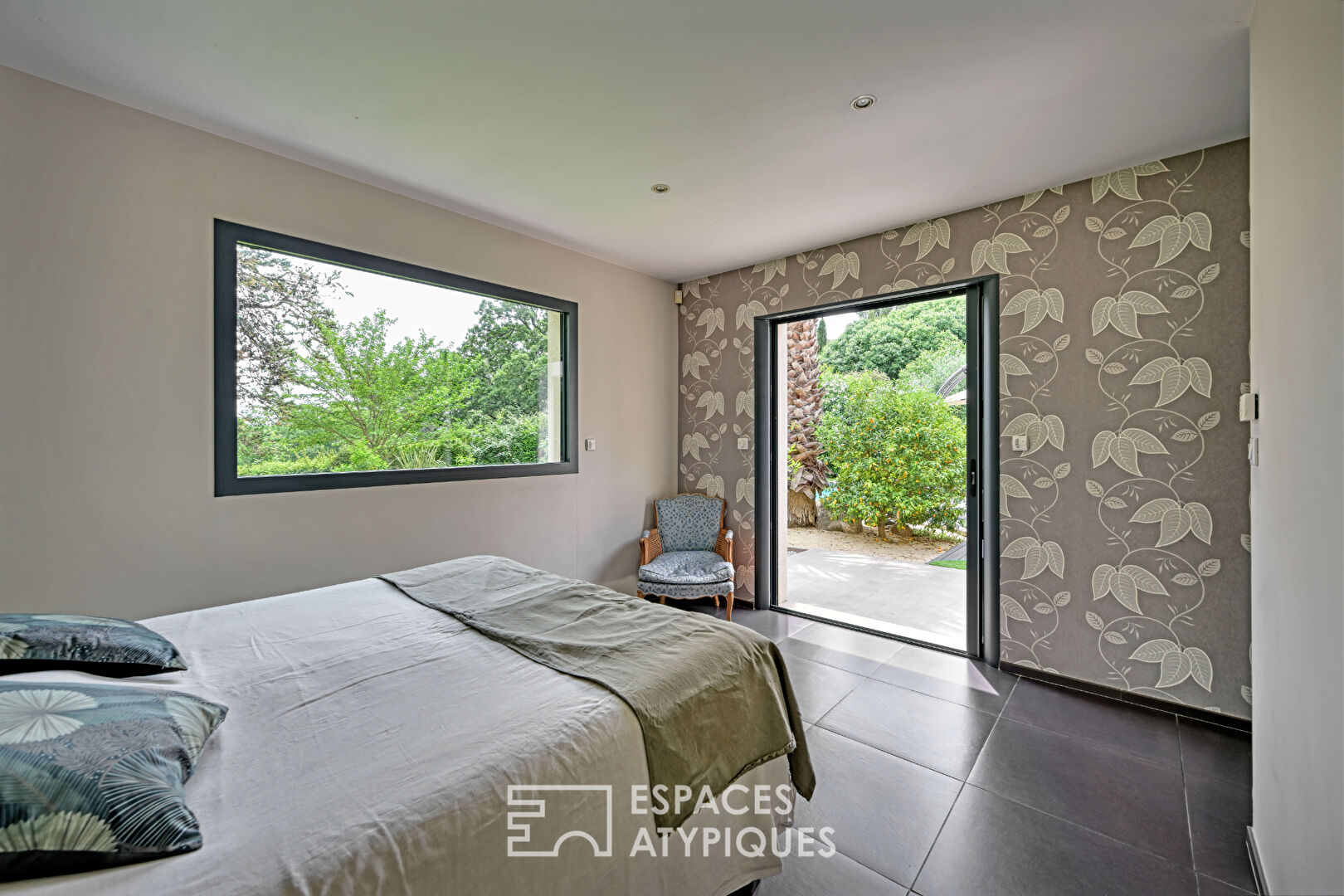 Villa contemporaine d’exception dans un écrin confidentiel à Saint-Clément-de-Rivière