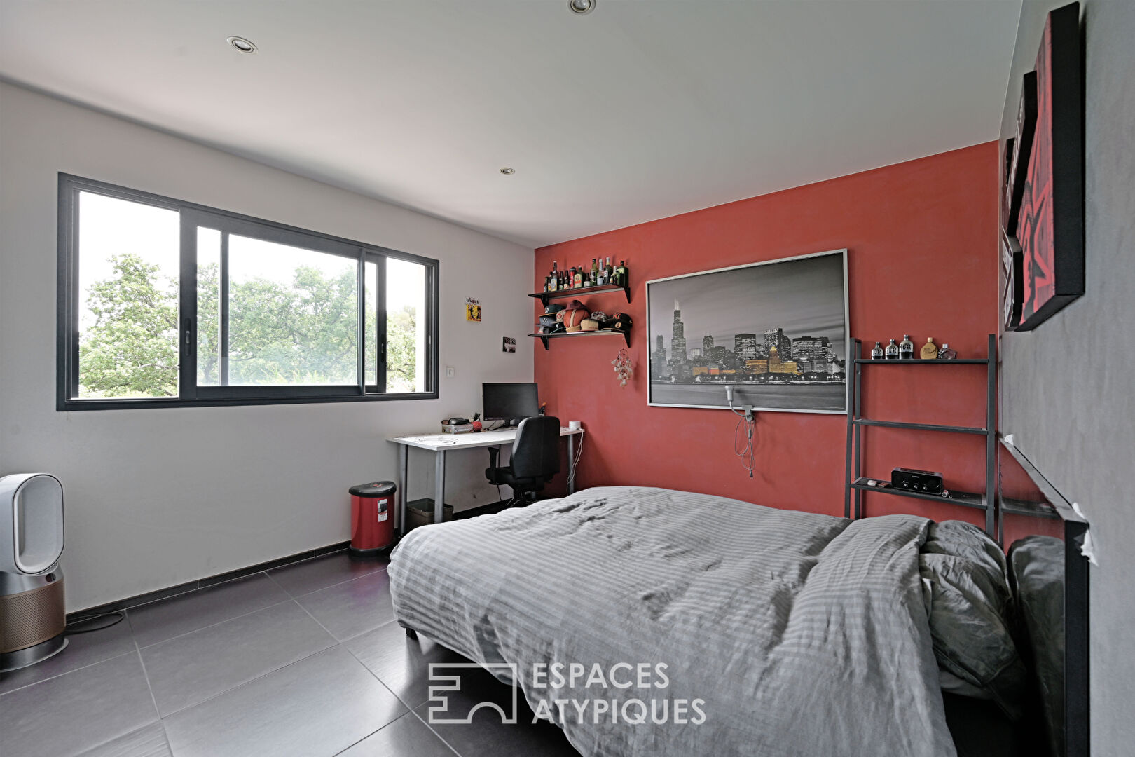 Villa contemporaine d’exception dans un écrin confidentiel à Saint-Clément-de-Rivière