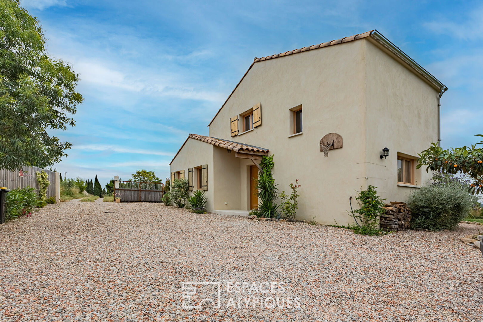 House in the heights of Montouliers