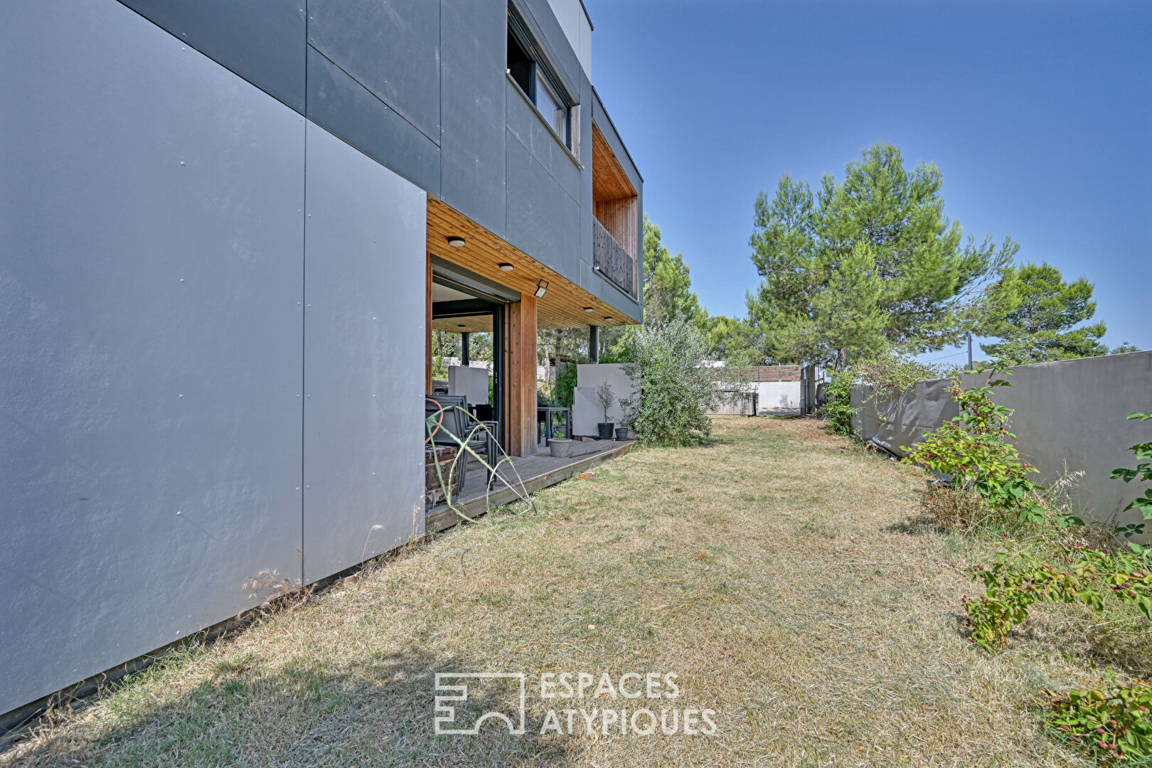 Maison St Bauzille De Montmel 6 pièces 135 m2 avec piscine, sur terrain de 455 m2