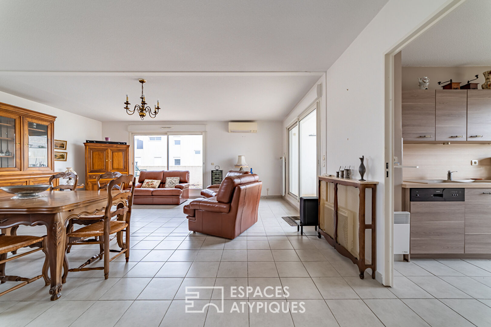 Roof terrace apartment at the foot of the Tram