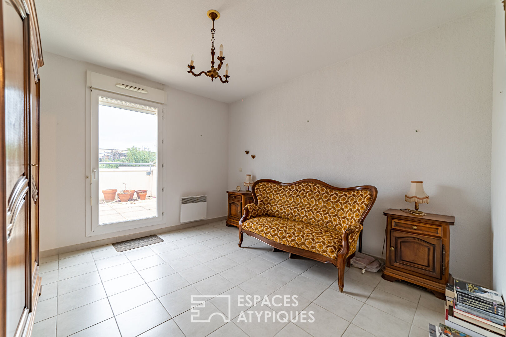 Roof terrace apartment at the foot of the Tram