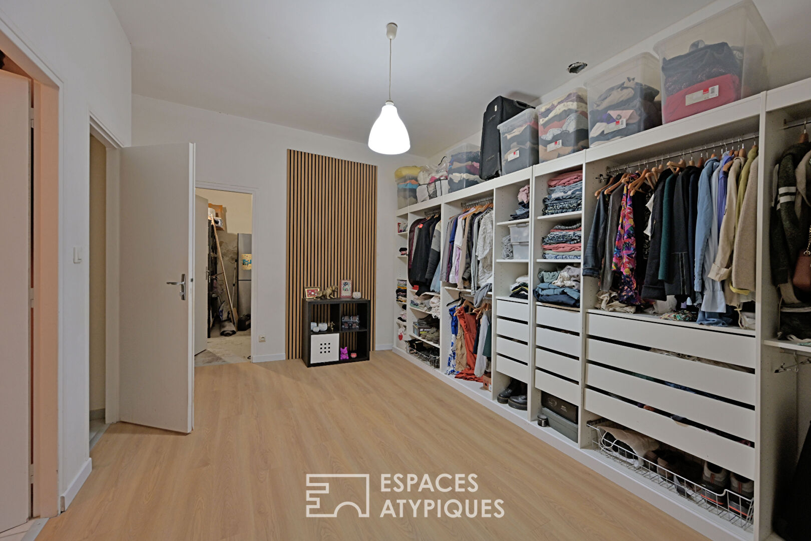 Bien de Caractère entre Maison et Appartement, 200 m² avec Terrasse et Stationnements