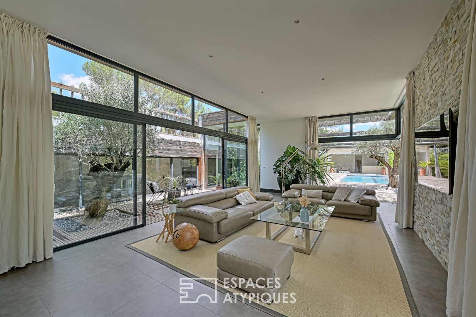 Magnifique contemporaine
