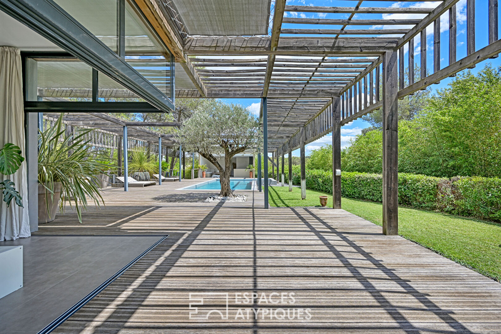 Magnifique contemporaine