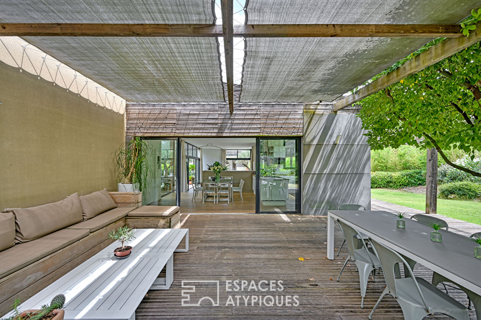 Magnifique contemporaine