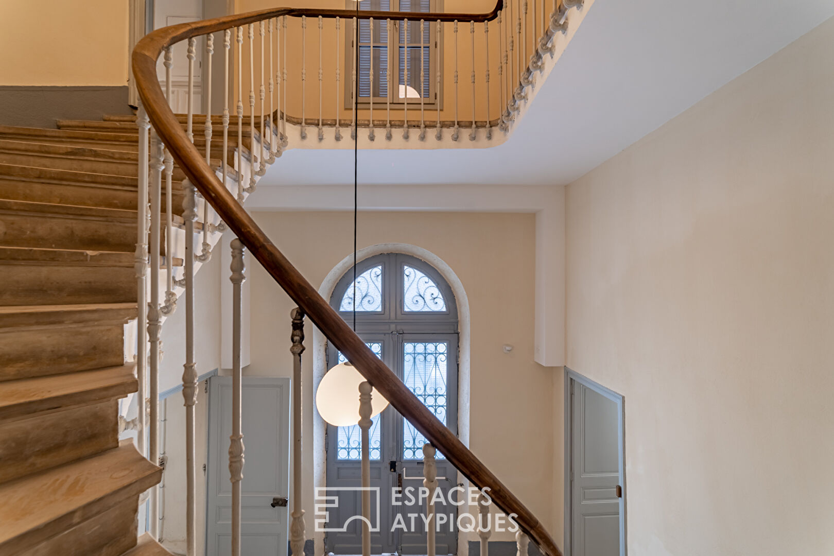 Loft brut en duplex