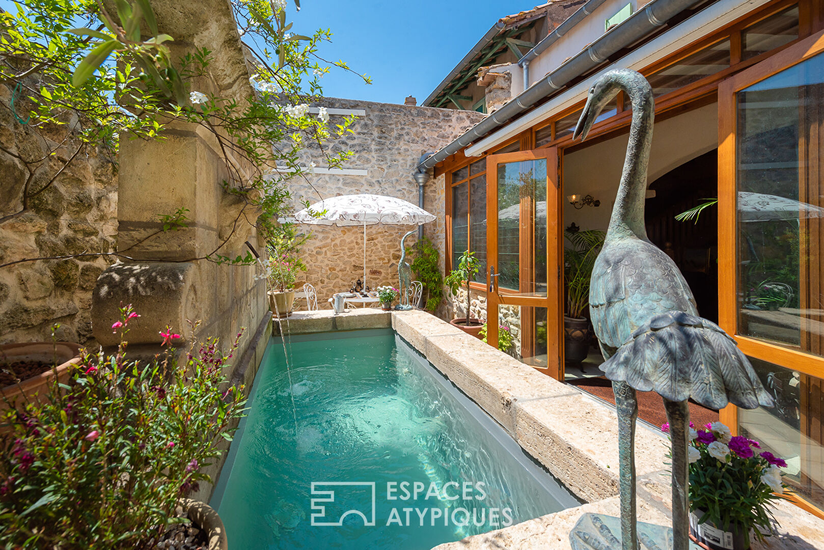 Mansion on the banks of the Canal du Midi