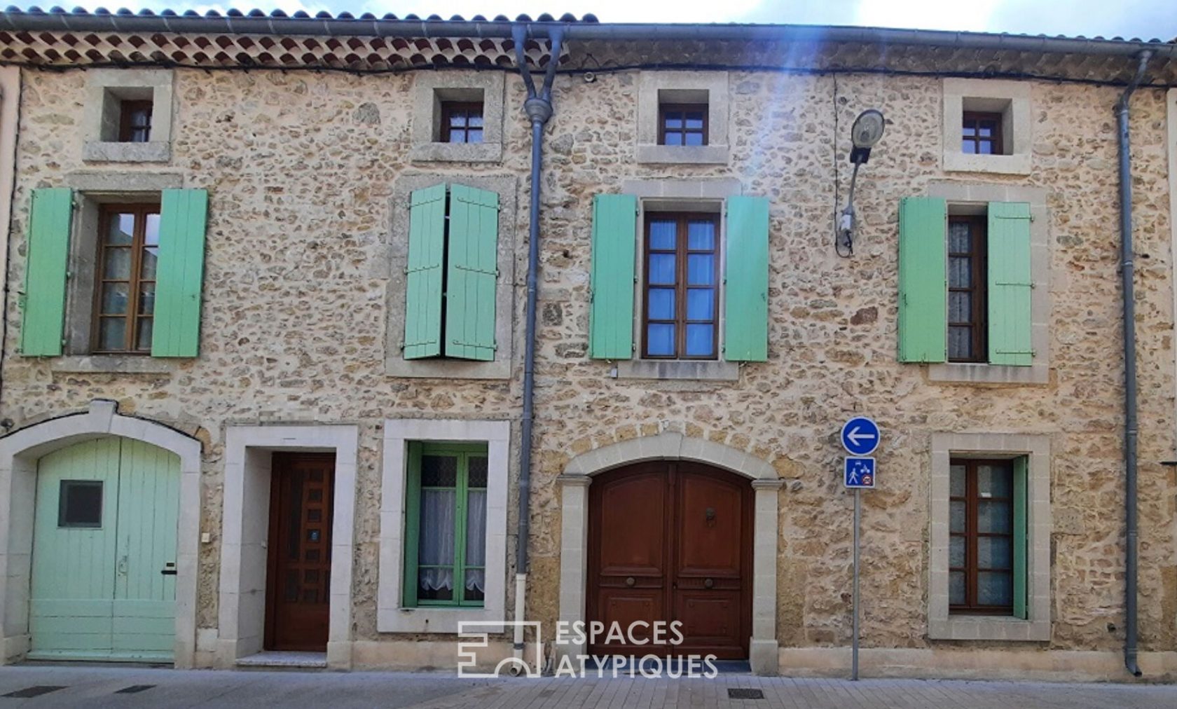 Mansion on the banks of the Canal du Midi