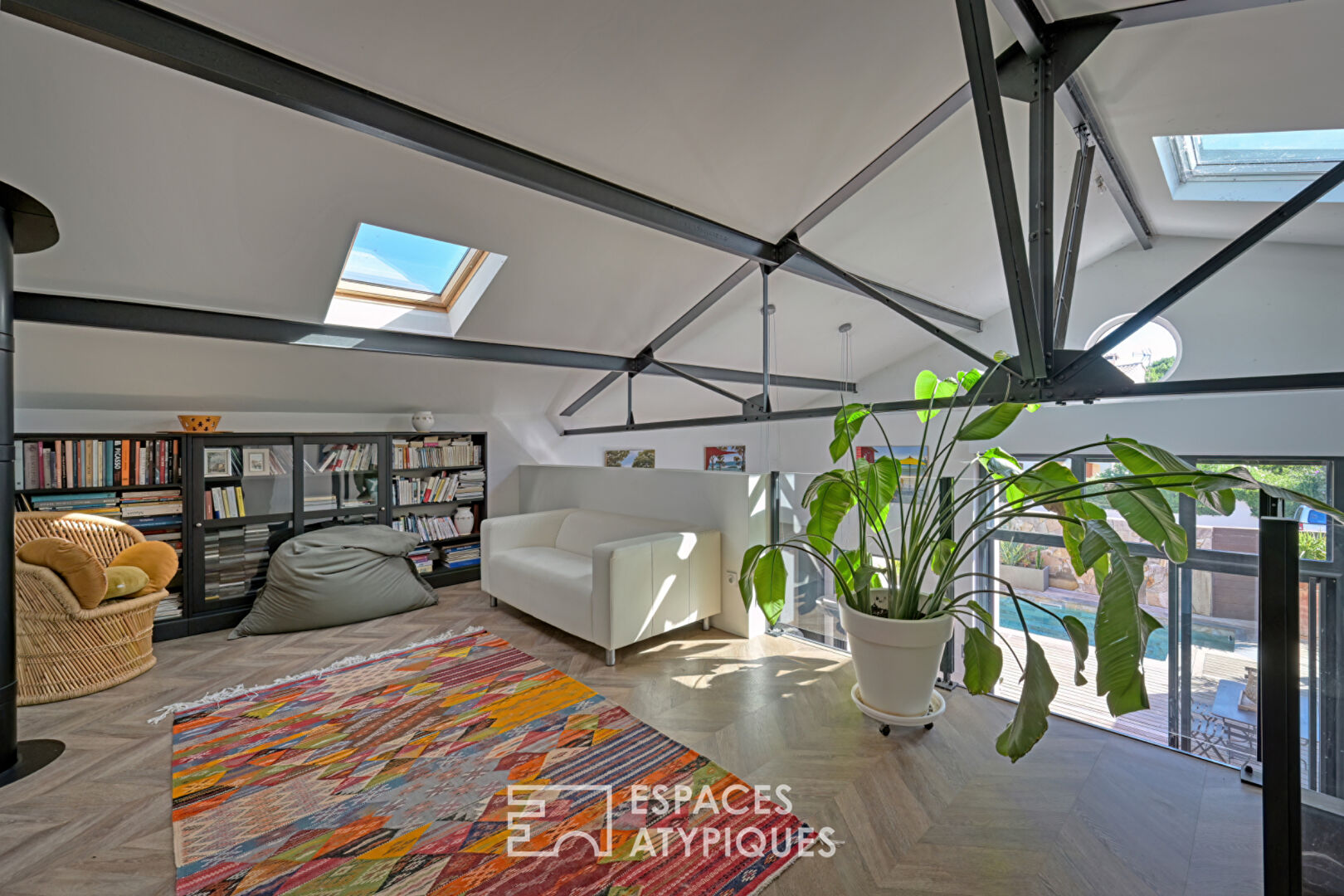 Family loft in a renovated old winery with swimming pool