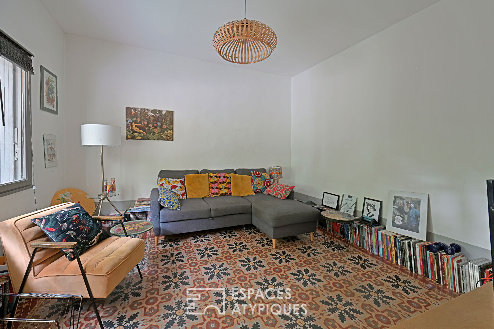 Les Aubes, superb 1920s house with garden