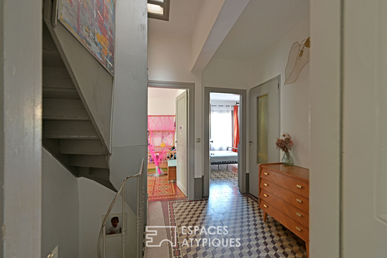 Les Aubes, superb 1920s house with garden