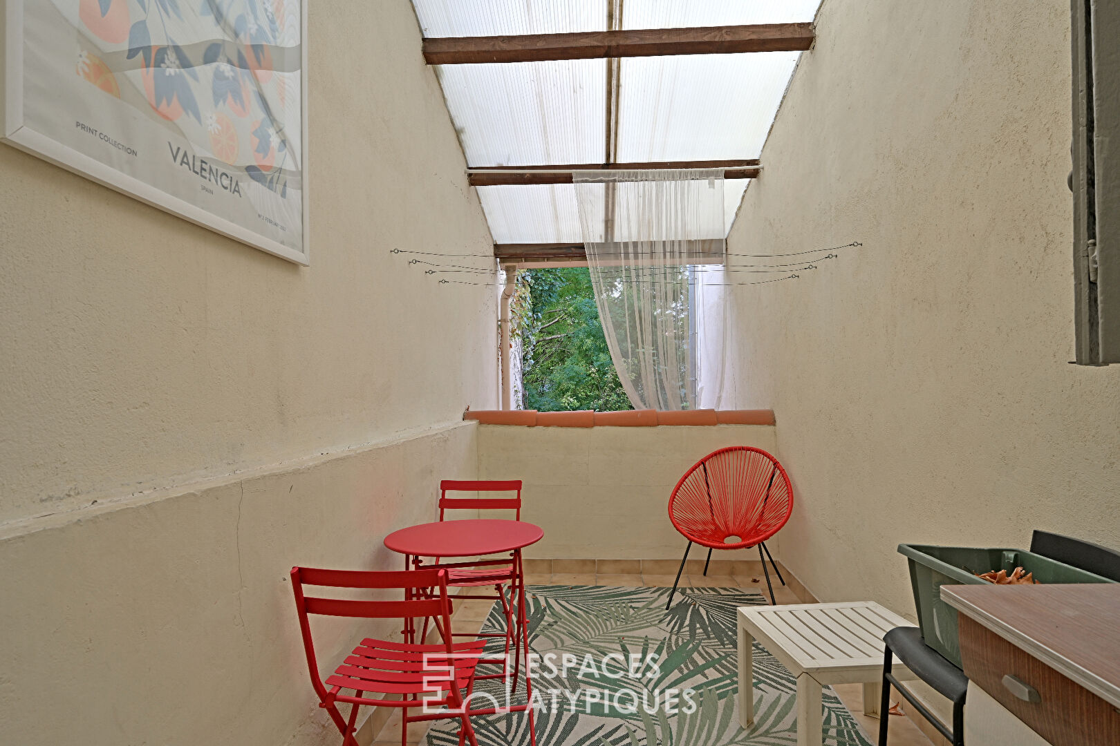 Les Aubes, superb 1920s house with garden