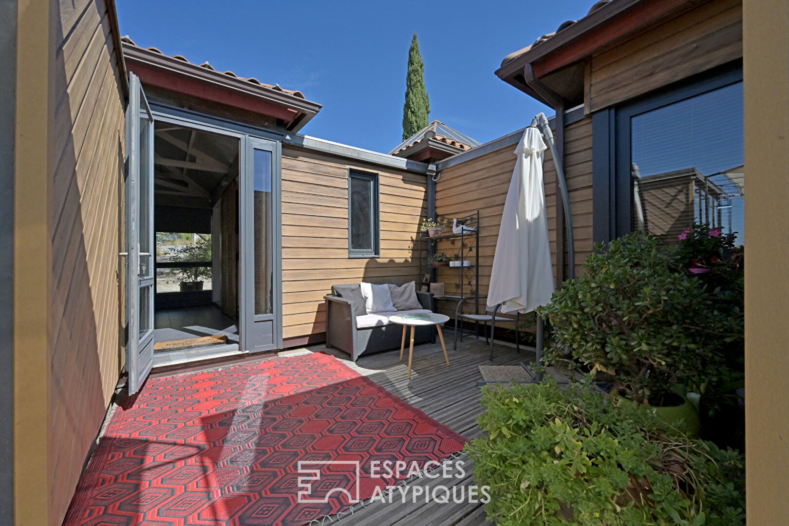 Japanese-inspired house north of Montpellier