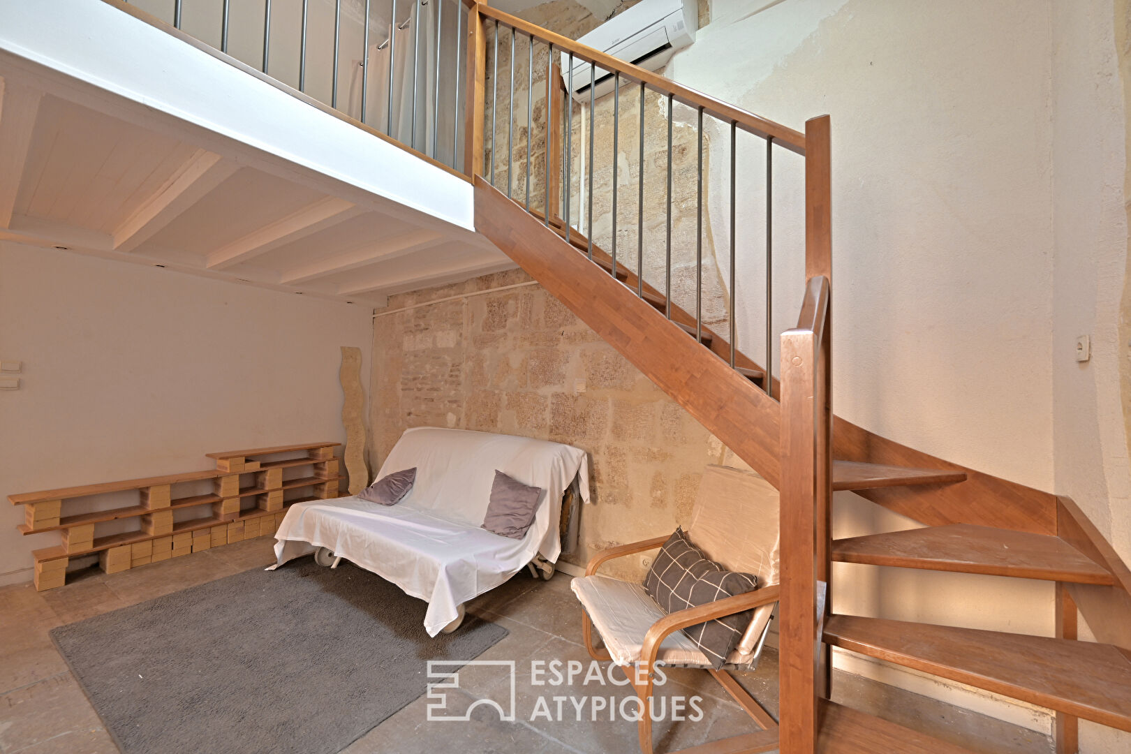 Duplex apartment in the Ecusson