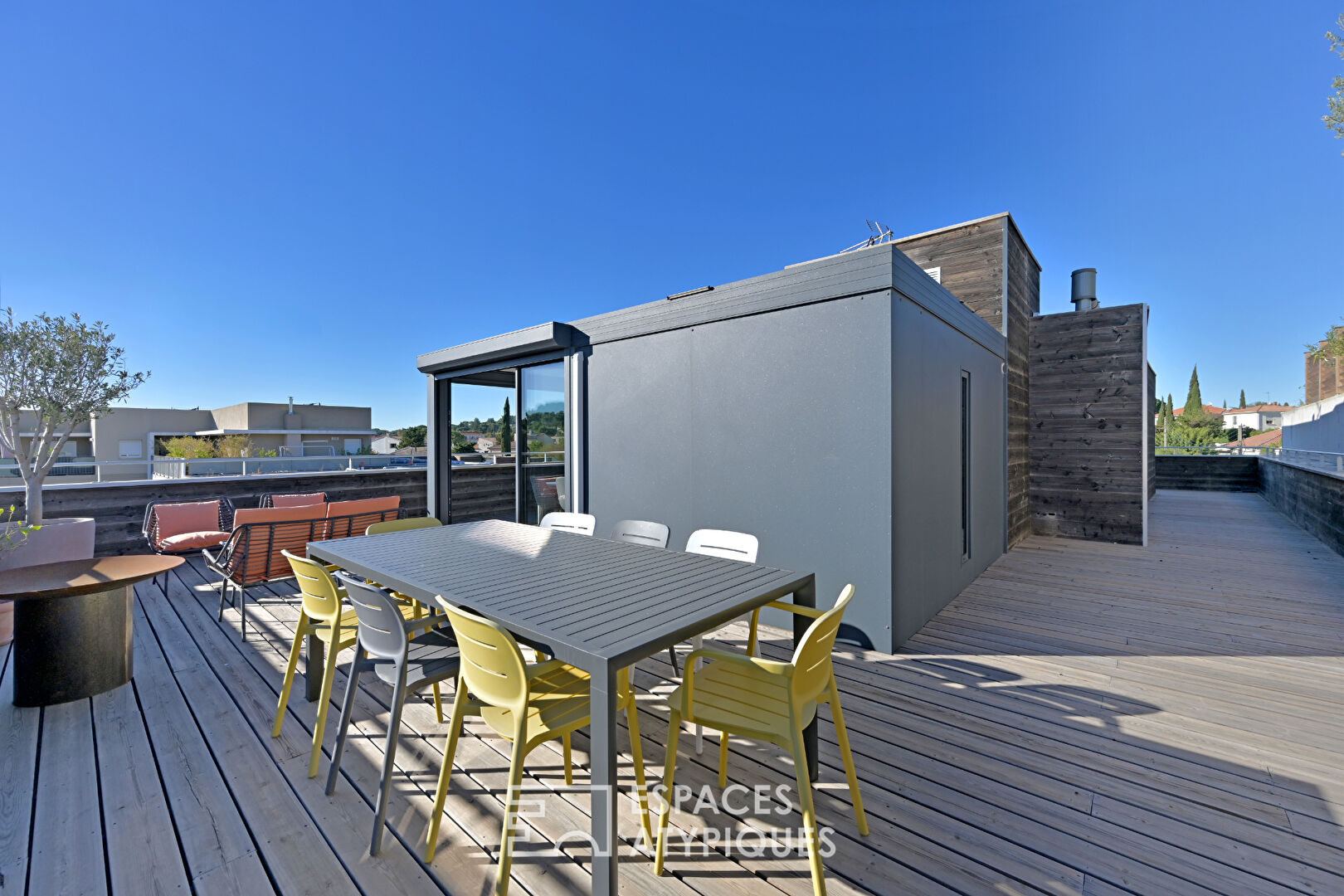Rooftop Moderne avec 92m2 de terrasse au coeur de Castelnau-le-Lez