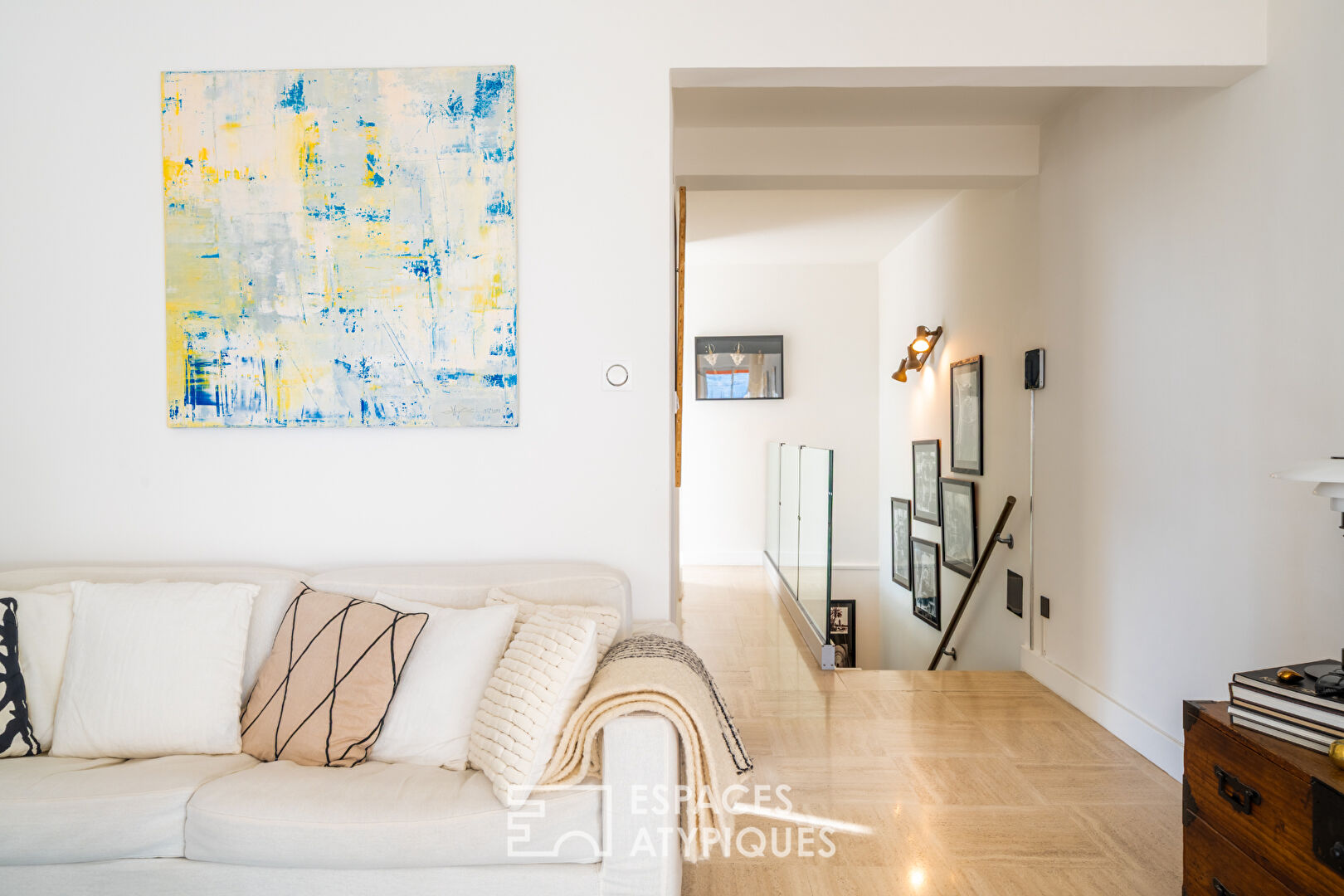 Inverted duplex with panoramic view