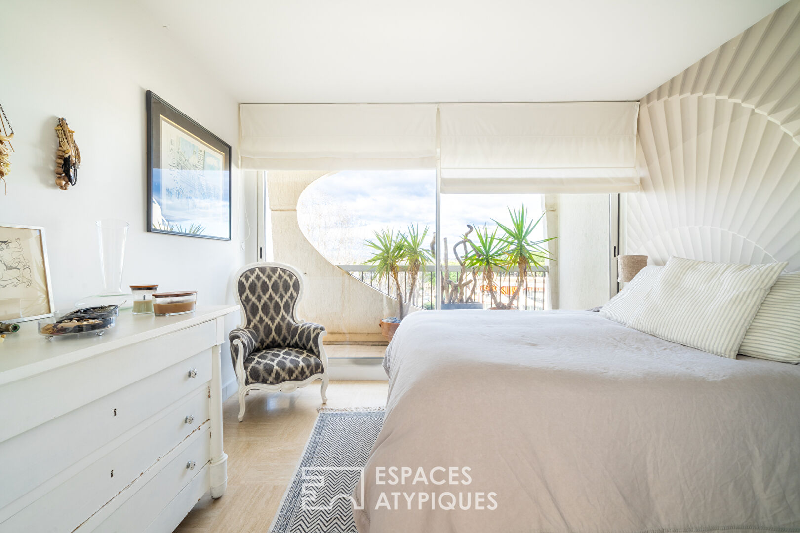 Inverted duplex with panoramic view