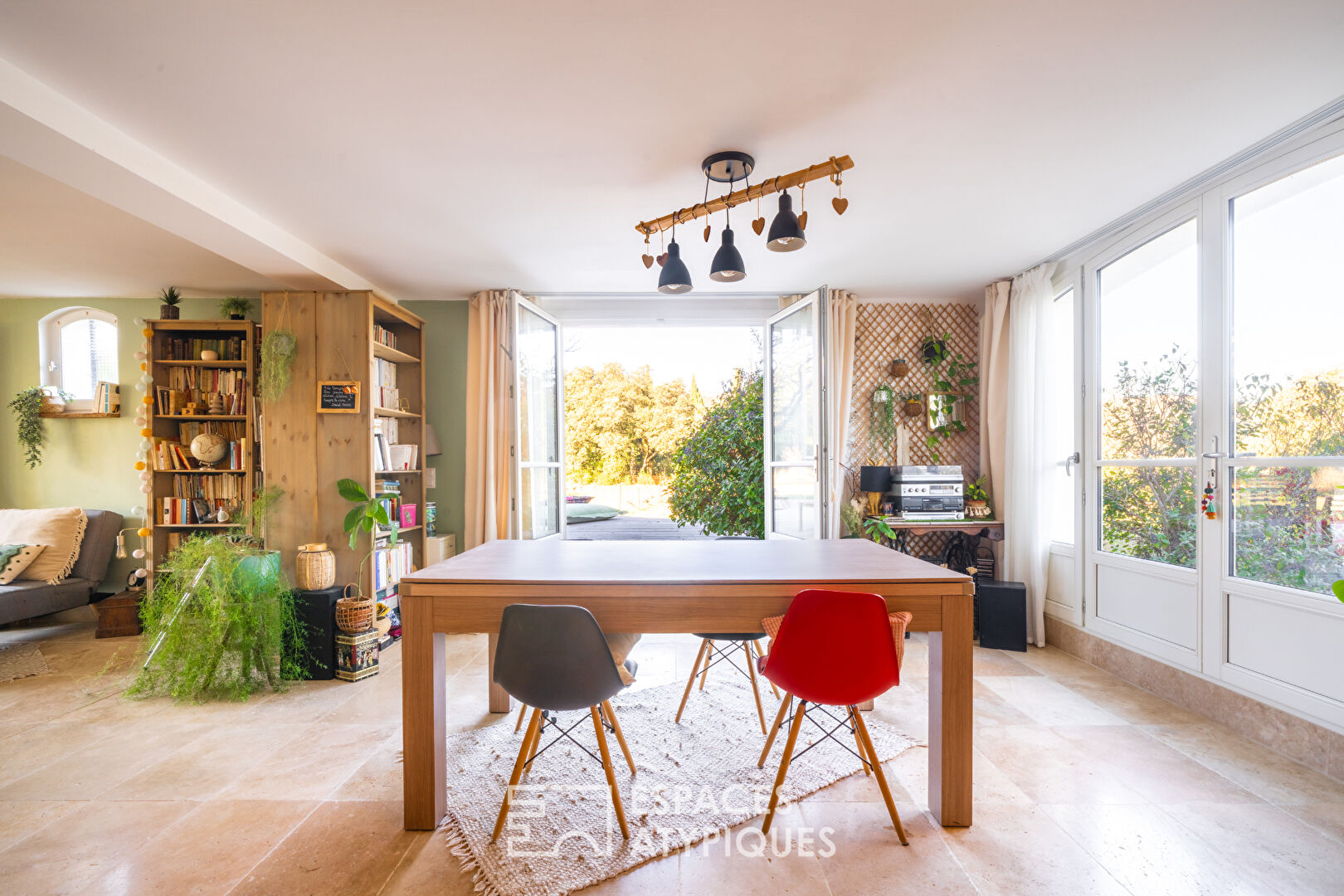 Spacious Villa Reinvented in the Pic Saint Loup