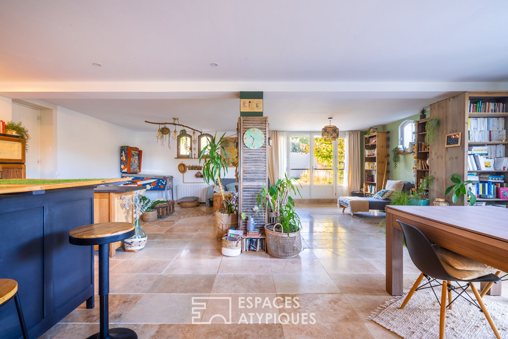 Spacious Villa Reinvented in the Pic Saint Loup