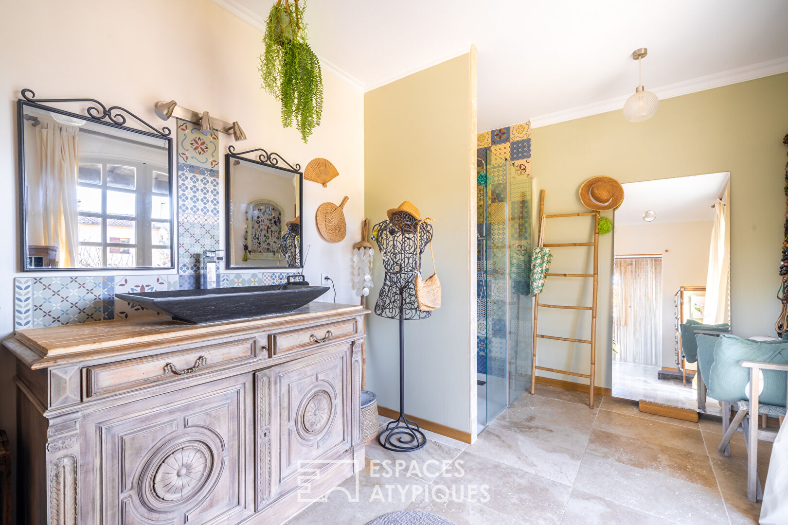 Spacious Villa Reinvented in the Pic Saint Loup