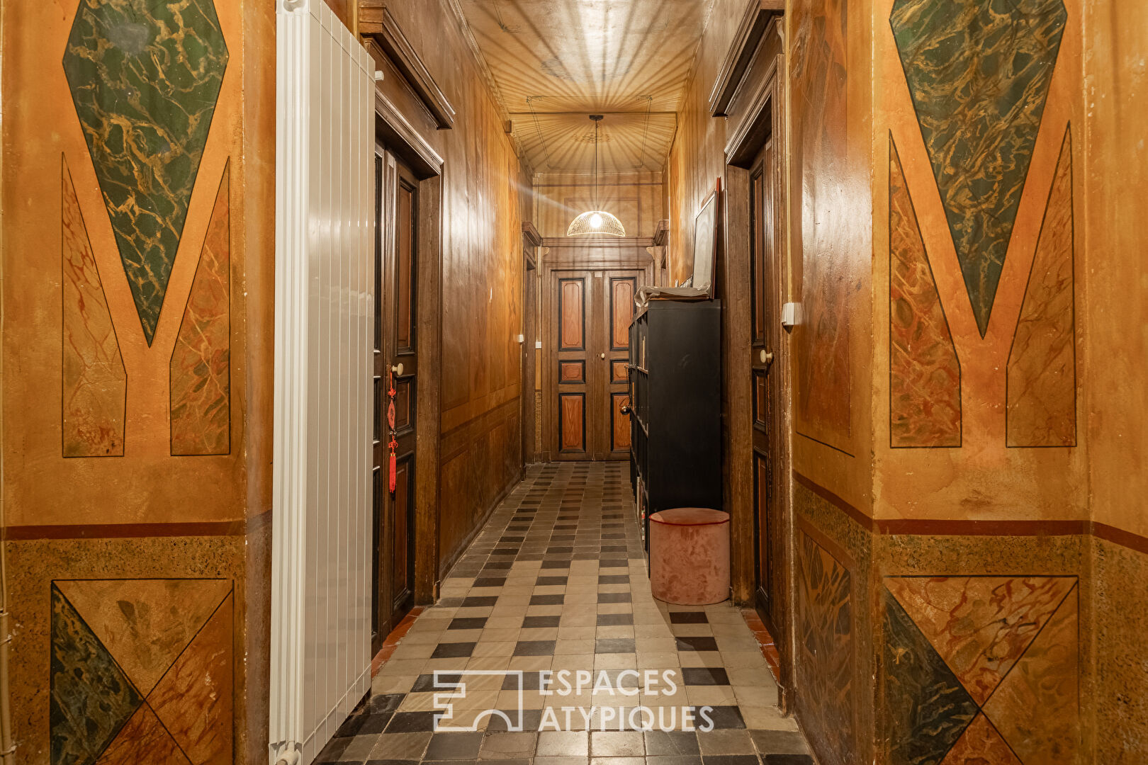 Maison de village des années 1880 : le charme de l’ancien préservé