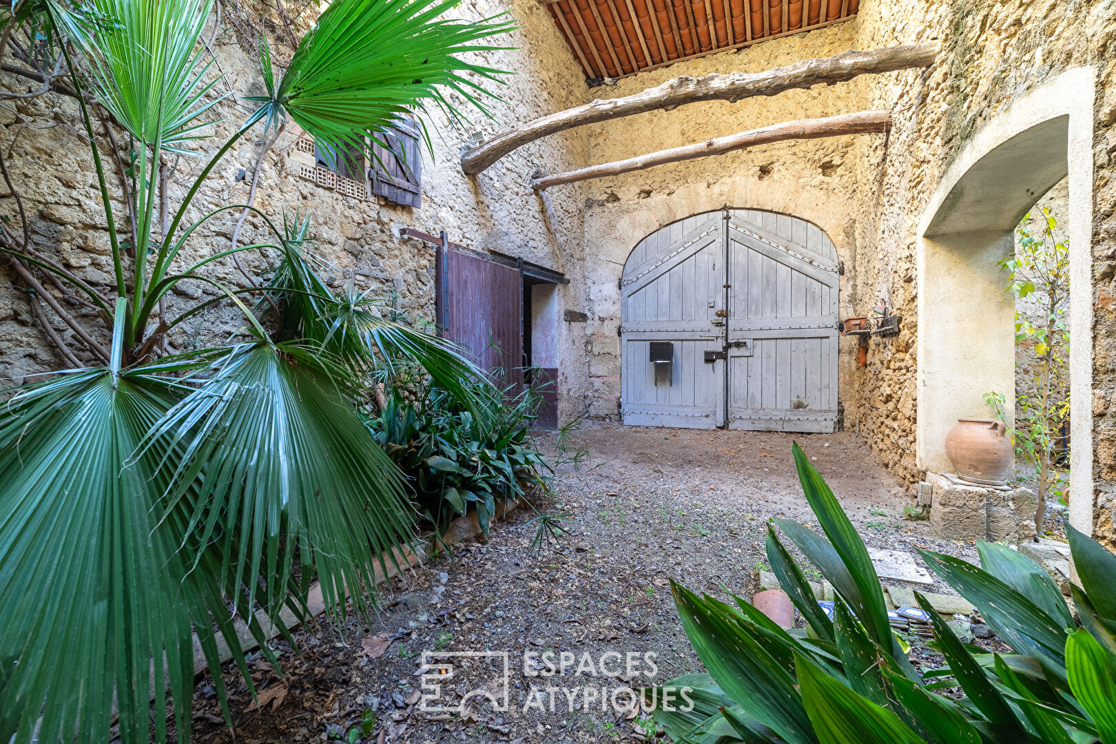 Maison de village des années 1880 : le charme de l’ancien préservé