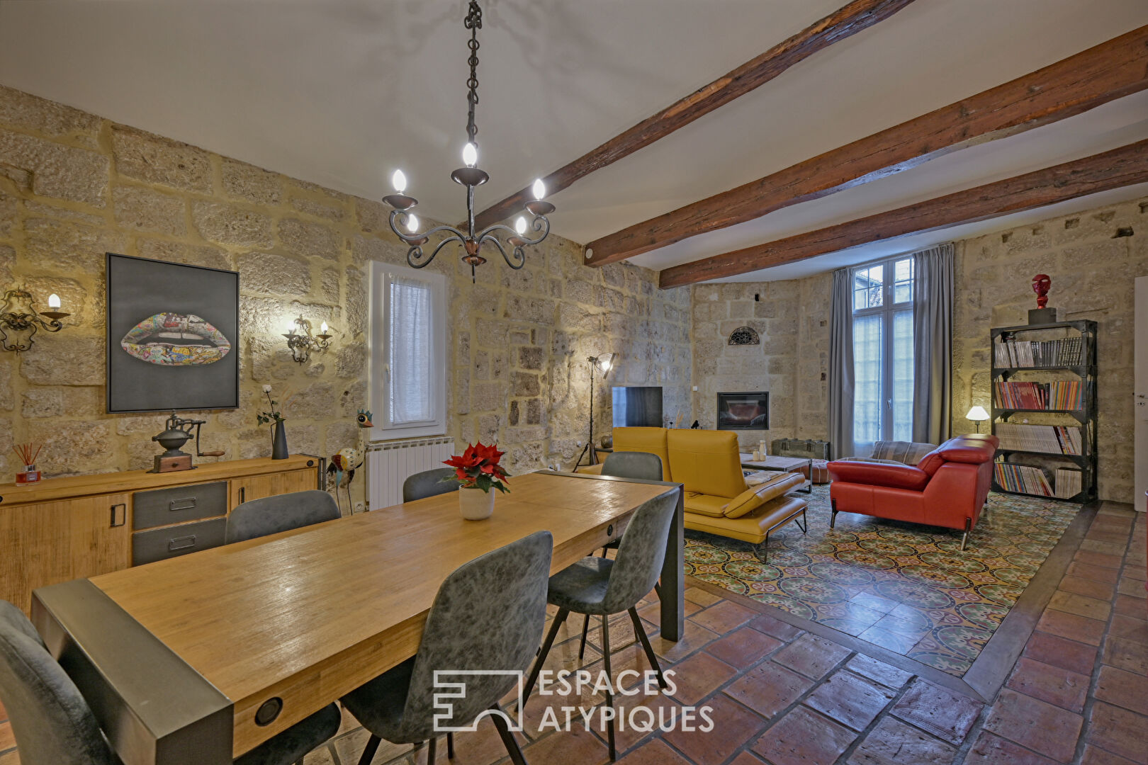 Murmures d&rsquo;Histoire et Évasion Contemporaine