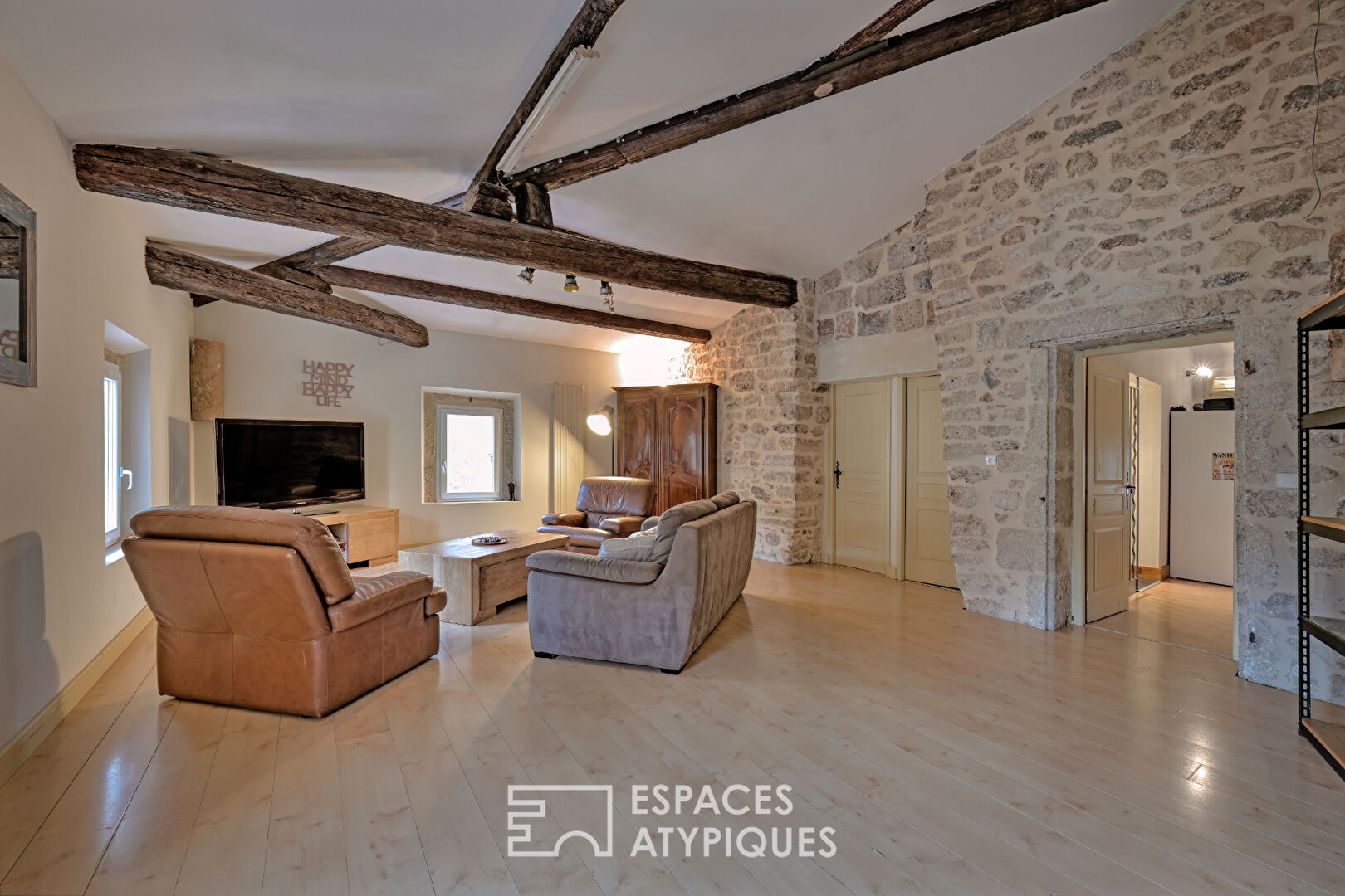 Murmures d&rsquo;Histoire et Évasion Contemporaine