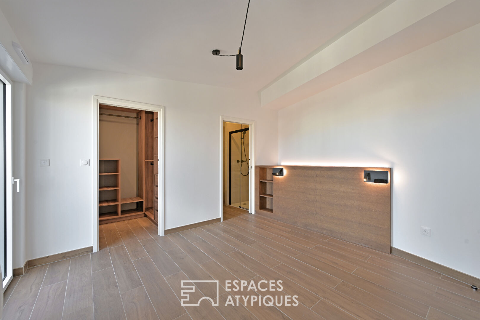 Rooftop contemporain au coeur de Montpellier: volumes, lumière et extérieur