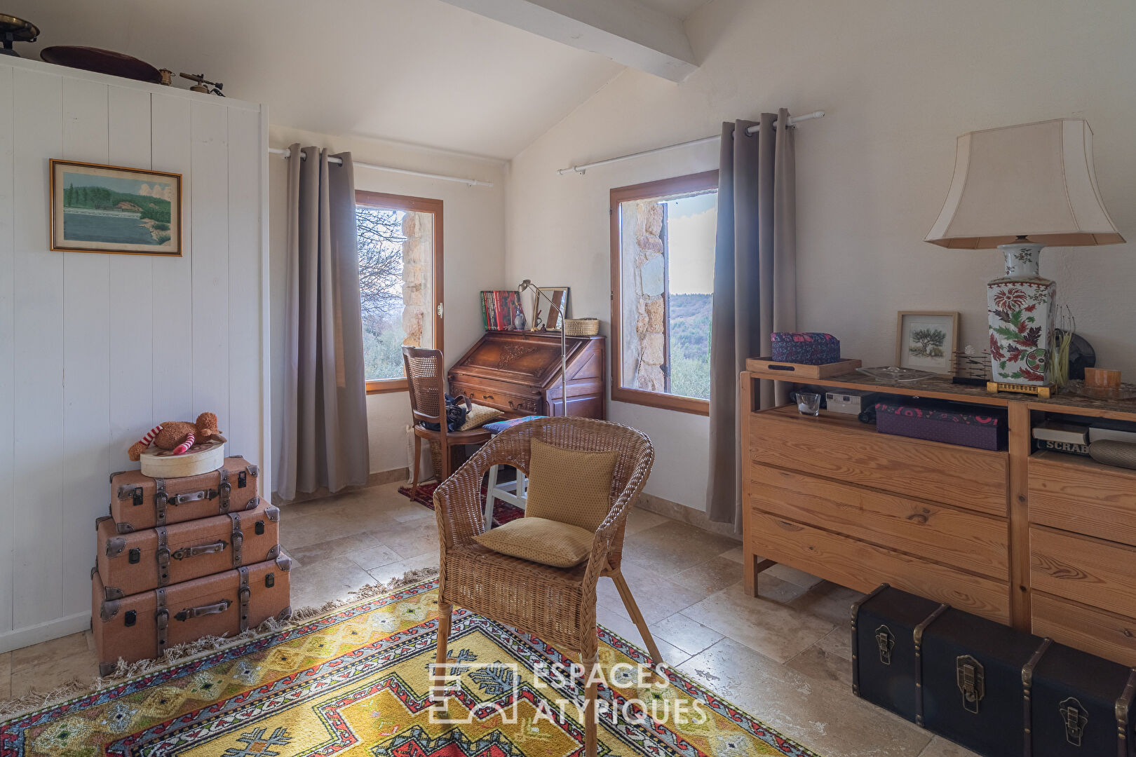 Domaine privé en pierre